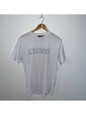 NICCE White Short Sleeve Tee Shirt Size Medium NWOT